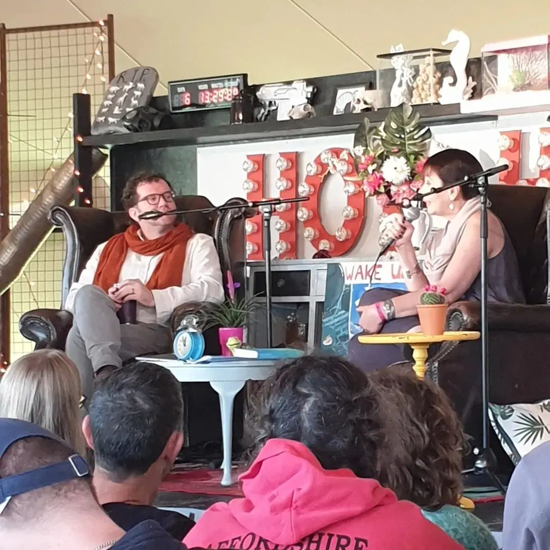 OakSustainable's tweet photo. We HAD to shout about this - over the weekend, Charlotte went to @greenbelt and witnessed some pretty inspiring stuff - no less a discussion with @CarolineLucas 😱💚🌍 as expected, she was incredible 👑
#climatejustice #festival #thesoulofclimateactivism #makelovenotco2 #queen https://t.co/6RqWzqlQln