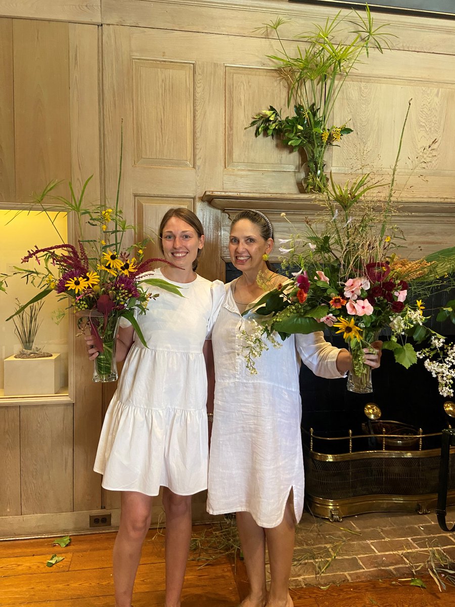 We only have 5 spots left for our Fall Flower Arranging Workshop on Saturday, September 10!

Grab a friend and create a unique arrangement using cut flowers and botanicals from our historic gardens.

Visit our website for tickets &amp; more info.

Tickets: bit.ly/3CPHG6Z