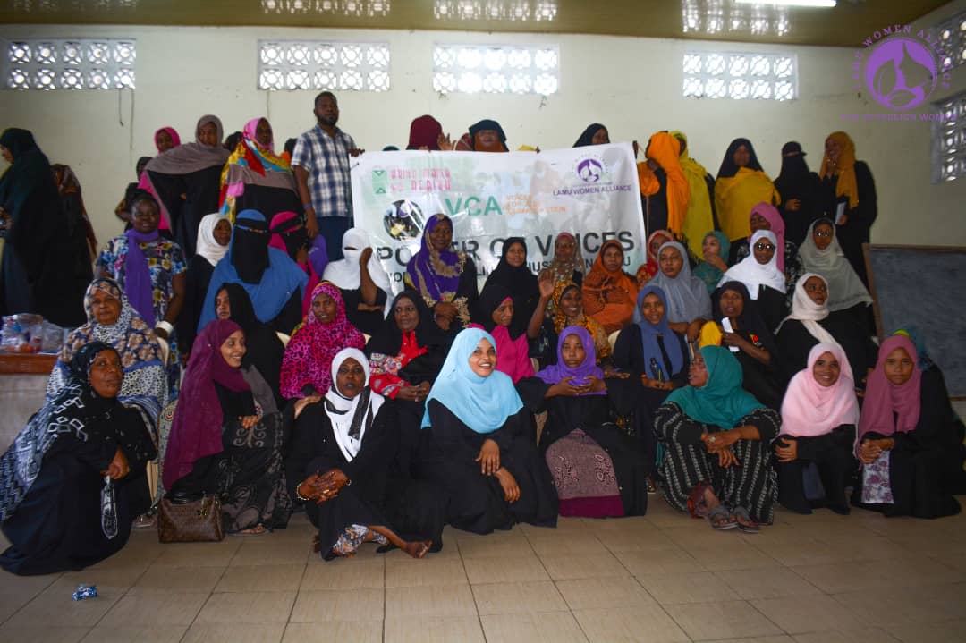 Lamuwomenallia1's tweet photo. Lamu Women Alliance conducted a climate justice forum in the Women for Climate Justice VCA project funded by @amwaafrika implemented by @Lamuwomenallia1.The training targeted women at Matondoni. #ClimateCrisis #ClimateAction #ClimateJustice #climatechange #climate #HumanRights https://t.co/JKG171l9k7