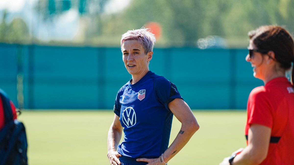 thekccurrent's tweet photo. KC looks good on you @USWNT 🤩 https://t.co/ZtrROCvRob