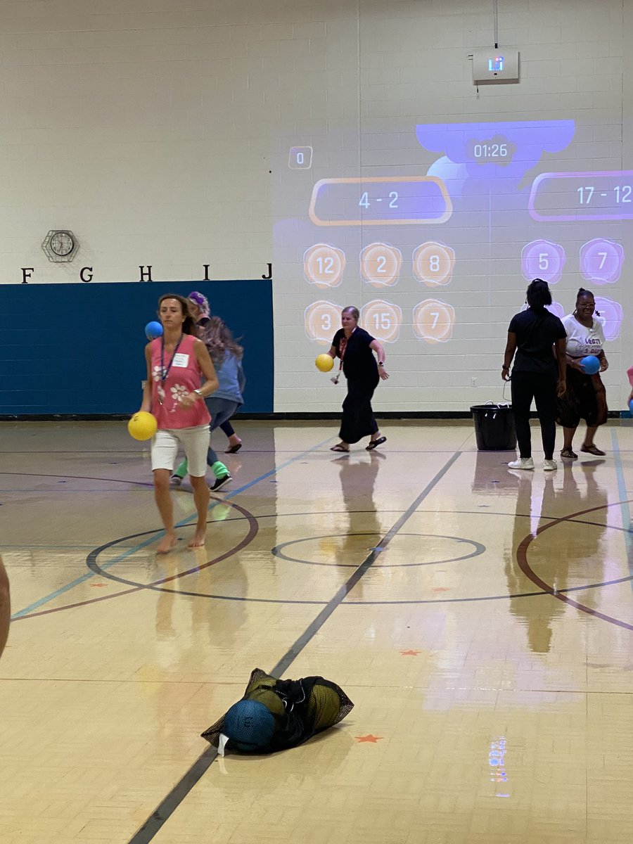 Tara Piper tweet media