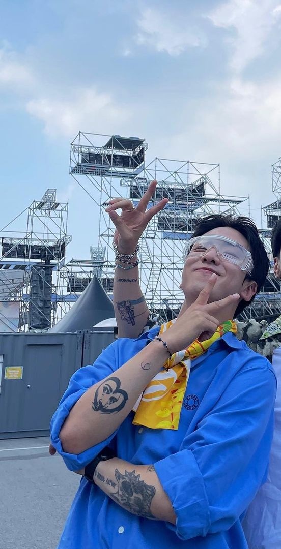 alitelidi's tweet photo. Diem2 aja ya gais. Doain aja semoga dilancarkan selalu (bab-nya) WKWWKWWK
#Khhsd #khhselcaday #khhstanselcaday #aproisdifferent #์ํ๋ก https://t.co/dvZ2XfCwR0