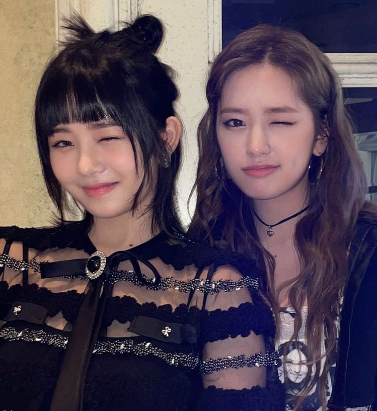 Reiarchv's tweet photo. Happy Birthday To Our Leader An Yujin 💗💗
#OurFirstLoveYujinDay
#유진이의스물을다이브가축하해 https://t.co/GXTXNoHID0