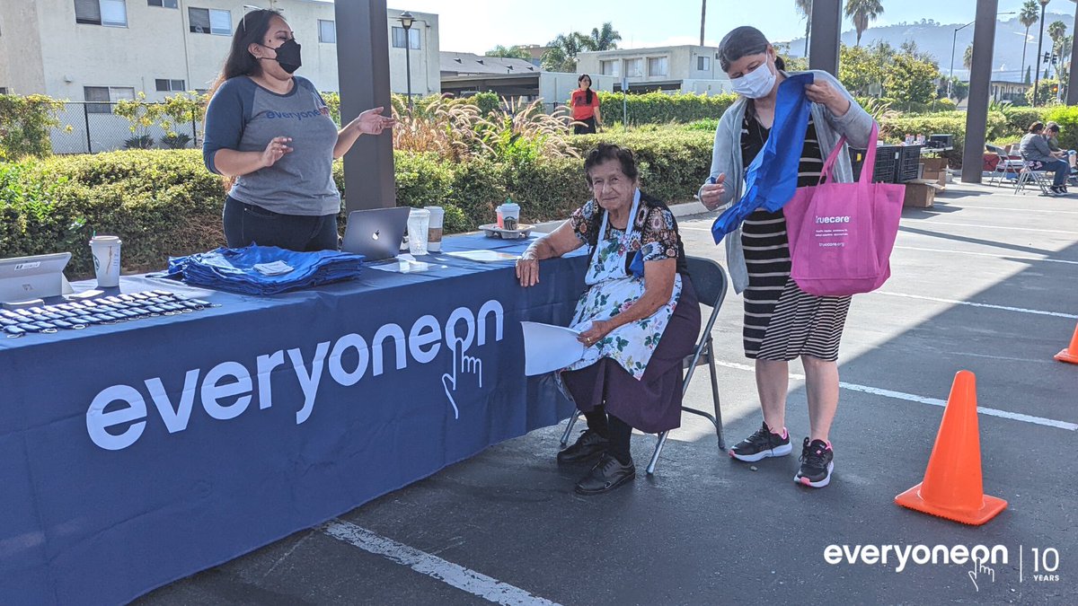 EveryoneOn's tweet photo. Enrollment in the Affordable Connectivity Program (#ACP) is underway in San Diego! 

We're thrilled to partner with @UnionBank &amp; @C2SDKids to connect more San Diego families &amp; residents to affordable high-speed internet and distribute devices to the community. https://t.co/m1WUdn4cM3
