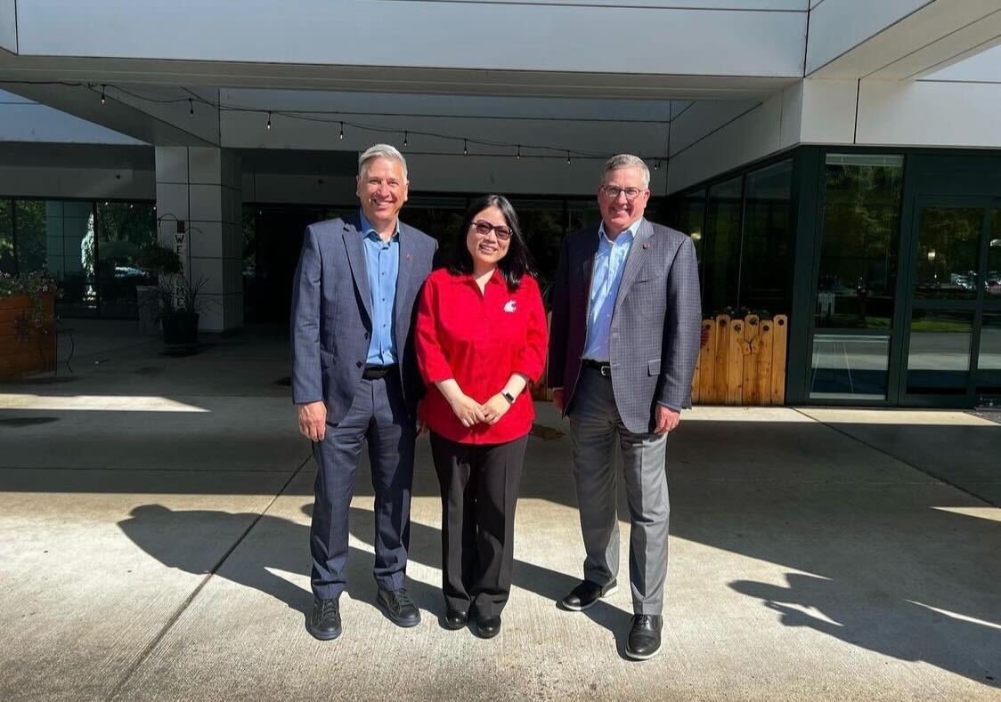 WSU_Cougar_Pres's tweet photo. Outstanding visit yesterday in #Camas with #WaferTech about enhancing our @WSUVancouver / #WaferTech partnership. All of the #WaferTech Cougs came out for a group shot at the end of our visit. 🐾 #VanCougs #WSU #GoCougs https://t.co/eWNVffLEVj