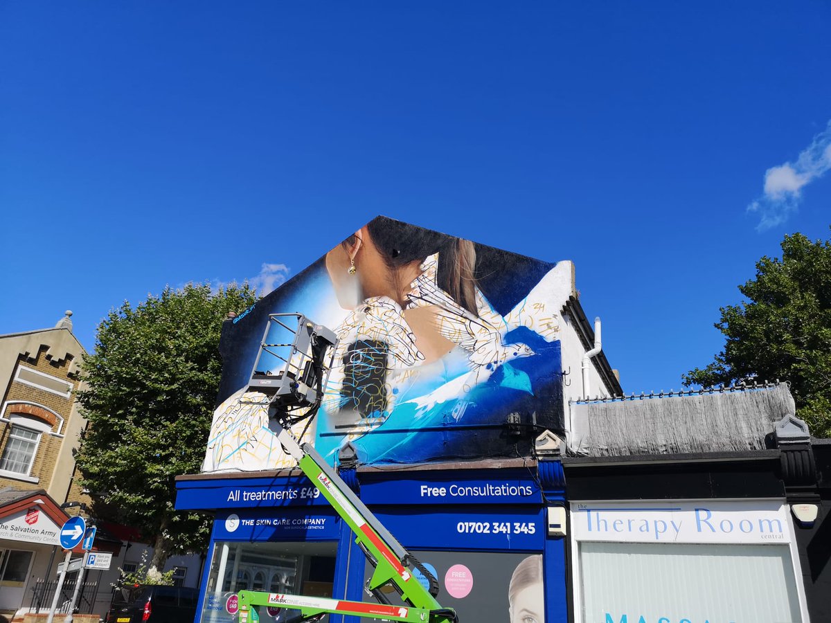 VisitSouthend's tweet photo. 🚨 CITY JAM UPDATE 🚨
Our first two artists Aches and Asur sure have been busy creating these masterpieces for Southend City Jam!

📅 Friday 2 - Sunday 4 September 2022 / 9am-6pm
ℹ️ For full details 👉 https://t.co/9h2JYuR6Ra https://t.co/P3hKrlAuQM