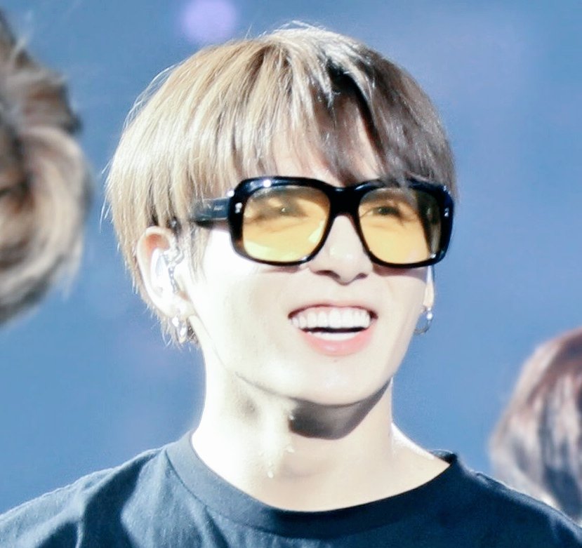 Another year passed and you've grown another year. Happy birthday sweety💜.  Hope you're doing well and spending every second of your life happily. Wish you all the best sweety. Again, Happy Birthday🎊
#HappyBirthdayJungkook 
#HAPPYJKDAY