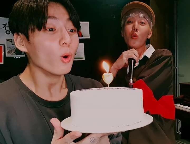 UynKim17's tweet photo. @bts_bighit Happy Birthday Jeon Kookie 🎂🐰💗 https://t.co/JnHCBm5N0c
