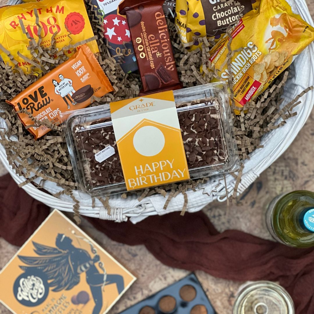 Today’s Gift Basket of the Day is 'Sunshine Birthday Gift Basket' ow.ly/b37x50Ktm6N ☀️
Follow & RT to enter #prize draw to #win a Gift Basket. More info via our blog. #dailydispatch #gifts #competition #giftbasketsrule #birthdayhampers #foodhampers