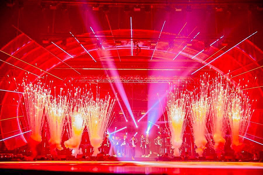 indietrs's tweet photo. TREASURE COMEBACK AND CONCERT IN SEOUL https://t.co/9dwwq1qhsJ