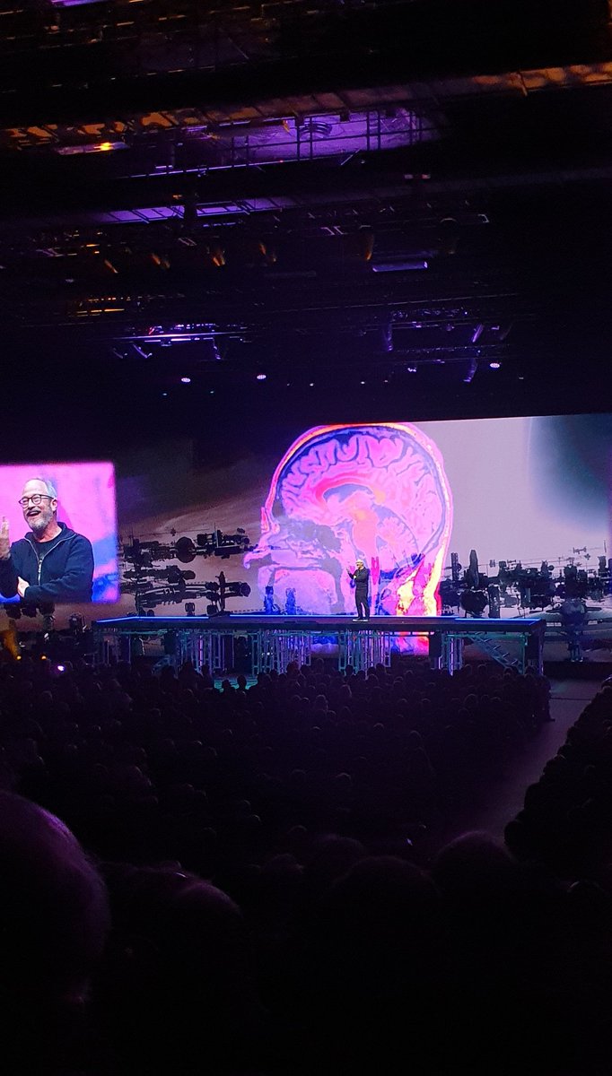 Humantouchart's tweet photo. And I saw Robin Ince's brain! @robinince #horizonslive https://t.co/3VMZIg393U