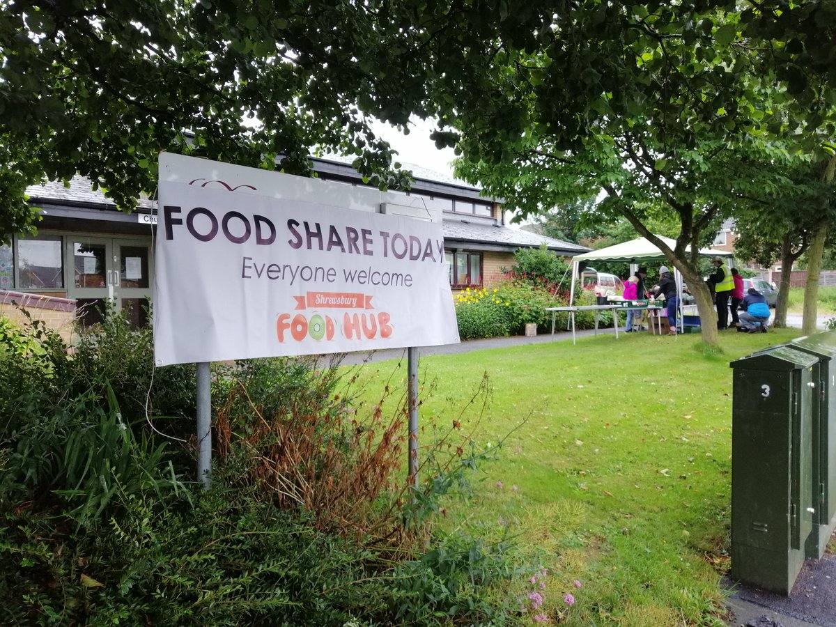 ShrewsFoodHub's tweet photo. Everyone welcome to 2 #foodshares on Monday 5th September🥰
🍅Belle Vue Youth Centre, Rocke St, SY3 7PY 9.15 - 12noon
🥭Christ Church, Glebe Rd, Bayston Hill, SY3 0PZ 9:30 - 10.15am
Please help us get good food eaten! Bring a bag 🥦
Run on a pay as you feel basis🙂 https://t.co/9fwaecCJlK