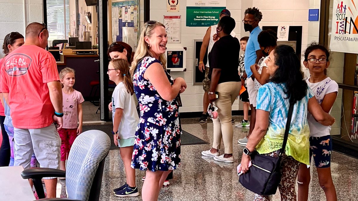 Arbor Intermediate School families had a great time getting to know one another at Tuesday's friendly meet and greet, where incoming fourth-graders met some of their teachers and learned about the school!
See more photos ➡️ bit.ly/PWayPhotos
