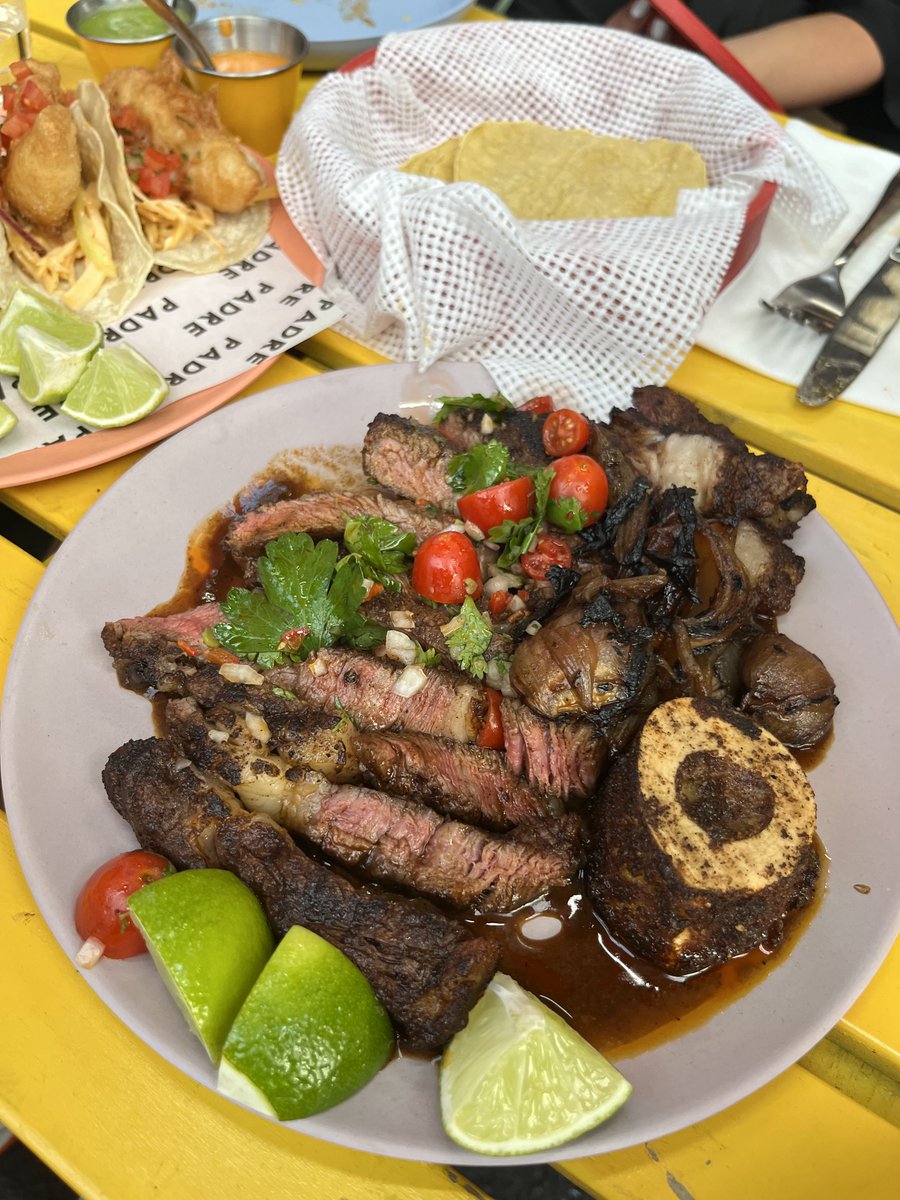 We popped down to @boroughmarket to try Tacos Padre's grass-fed Irish beef tacos…they did not disappoint! 🌮 The herbaceous flavours of the grass-fed rib-eye was brought to life with their authentic Mexican spices🤤 Warning: you will leave extremely full and satisfied!!