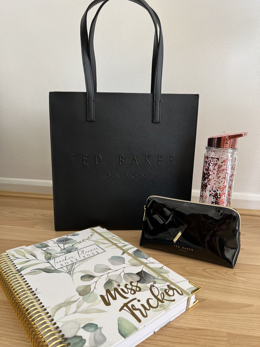New bag☑️ New pencil case☑️ New planner☑️ Goodness knows how much new stationary☑️ New bottle☑️ All packed and ready to go for tomorrow 🤩👩🏻‍🏫😍🌟 #teaching #secondary #6thyear #letsgo #excited
