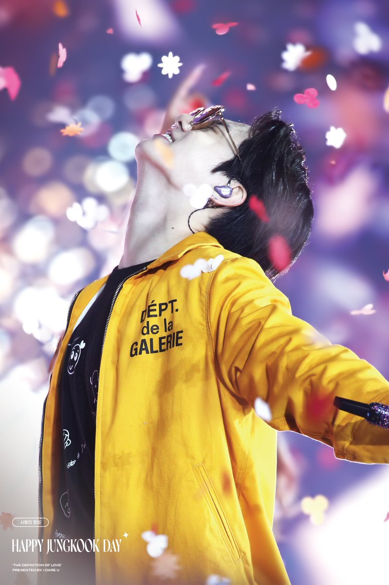 Hang1632's tweet photo. Happy birthday Jungkook 🎂💜 
Tuổi 26 khỏe mạnh và hạnh phúc anh nhé. @BTS_twt 
#HappyBirthdayJungkook 
#WithJKNightAndDay
#OurYouJungkook
#VoiceOfGoldJungkook
#GoldenStarJKDAY
#JungkookDay
#HAPPYJKDAY   
#생축_정국이생일_이올시다 
#내가미소짓는이유_정국아_생일축하해 https://t.co/ofUtNpIB25