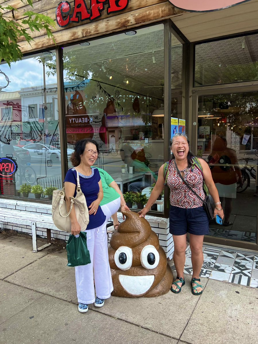 TashaAaron3's tweet photo. Korean Town in Toronto 🙌🥰🇨🇦 #koreantown #toronto #canada #Ontario #traveling #roadtrip #adventure https://t.co/3oCNQcKxfo