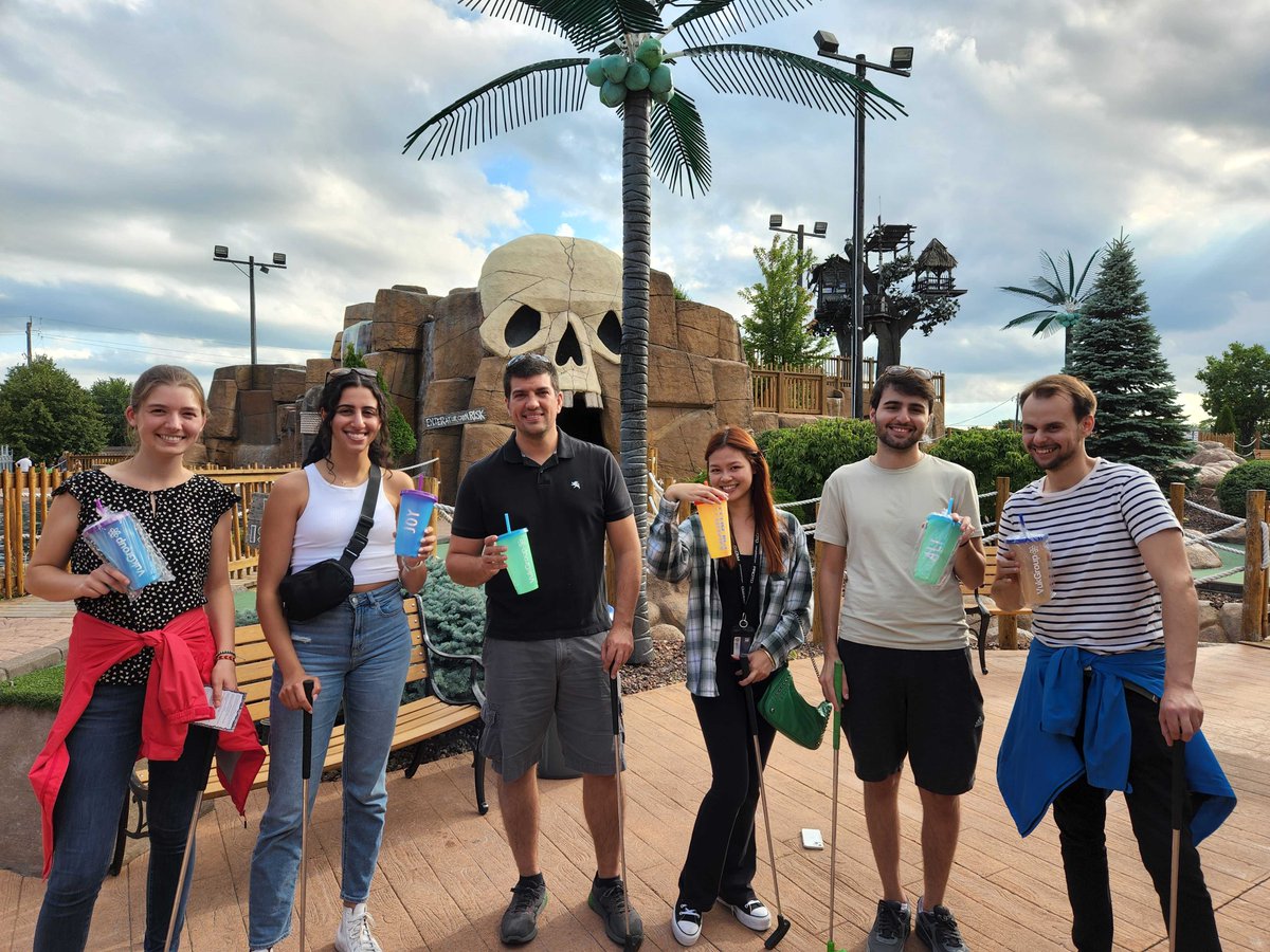 nick_vukotic's tweet photo. End of summer minigolf outing with the #VukGroup and some friends! Shout out to my super creative wife for making this personalized thermochromic cups for the group! @mdao95 @joykobti @Antonketone @anyayach @JacobRothera @ayan_chem Ali, Luisa, @thatsteveloeb @SimonRondeau https://t.co/YcPZW29Xe3