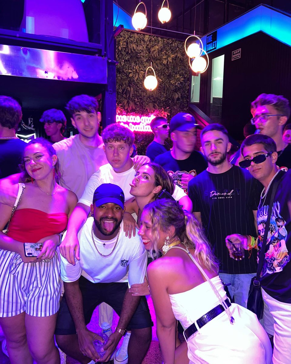 jonanfrckoff's tweet photo. ɢʀᴇᴀᴛ ᴍᴏᴍᴇɴᴛs ɪɴ ᴀ ɢʀᴇᴀᴛ ᴘʟᴀᴄᴇs🫶🏾gandia https://t.co/mtLVqawFzv