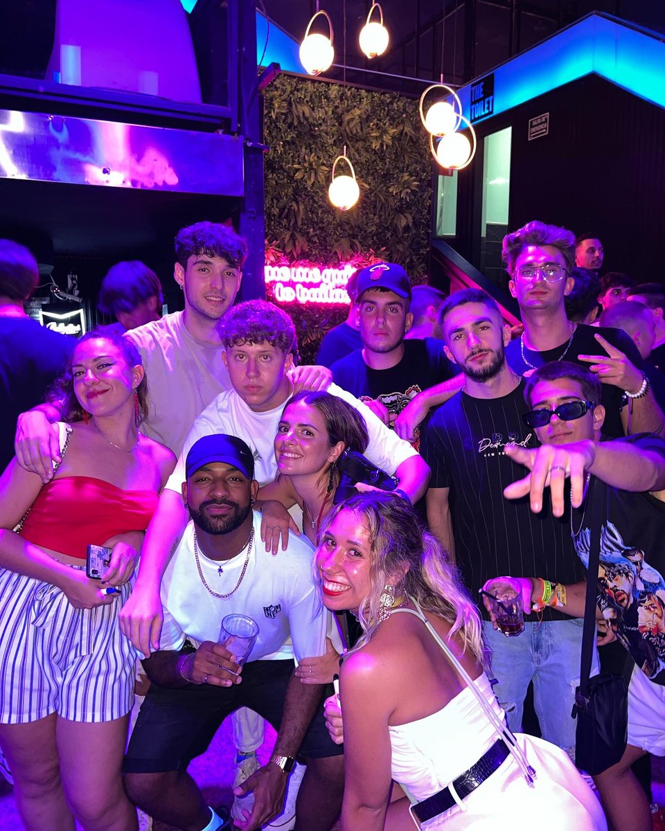 jonanfrckoff's tweet photo. ɢʀᴇᴀᴛ ᴍᴏᴍᴇɴᴛs ɪɴ ᴀ ɢʀᴇᴀᴛ ᴘʟᴀᴄᴇs🫶🏾gandia https://t.co/mtLVqawFzv