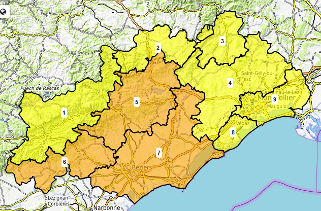 Prefet34's tweet photo. 🗺🔥 Carte du risque #FeuxDeForêt
Jeudi 0⃣1⃣septembre⤵️
🟠Risque élevé secteurs: -Collines centre Hérault -Minervois/Saint-Chinianais -Plaine viticole Cœur Hérault & plaines littorales
🟡 modéré reste département
🔍 voir légende
🚭ne jetez pas vos🚬
🔥 📞18 ou 112 https://t.co/MBbOrqgPKn