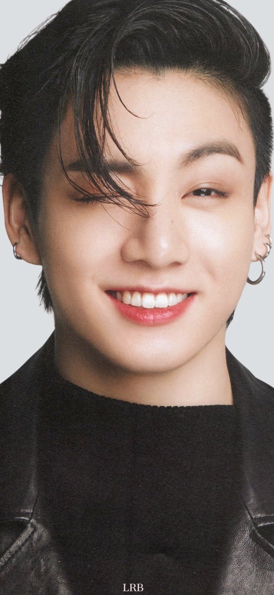 versatile_arch's tweet photo. Gülüşünü sevdiğim iyi ki doğdun

#OurPurpleLightJK 
#WithJKNightAndDay
#OurYouJungkook
#VoiceOfGoldJungkook
#BornAStarJungkook
#AlwaysSmileJungkook
#MyPrideAndJoyJK
#GoldenStarJKDAY
#JungkookDay
#HAPPYJKDAY
#AlwaysSmileJungkook https://t.co/3gMISfUbag