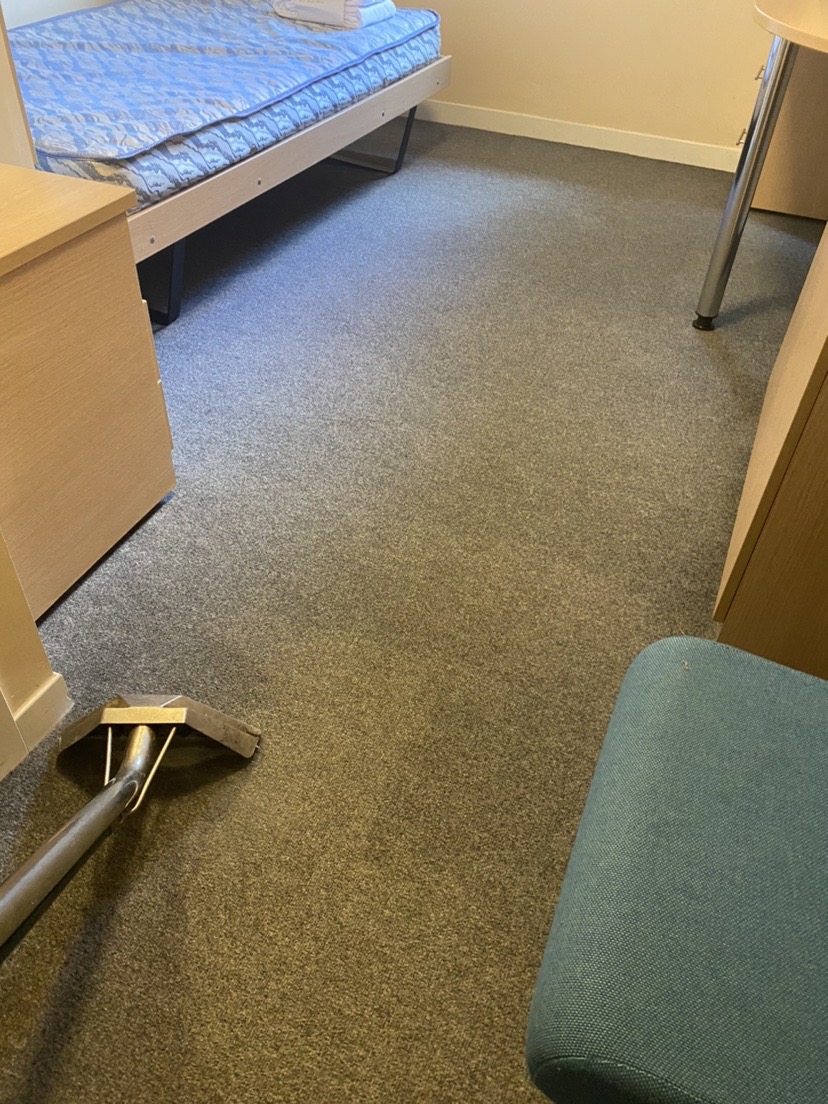 SM_Clean_Devon's tweet photo. Commercial carpet cleaning to student accommodation, nice work team #exeter #carpetcleaning #servicemaster https://t.co/At6JO255NP