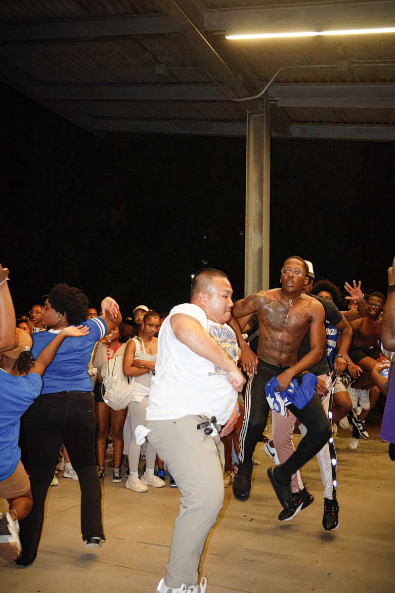 ZetaZetaSigmas's tweet photo. Morning CoogZZ, just wanted to give a special thank you to all of those that came out to #BluMode last Wednesday. We hope everybody had a fun and safe time with us. We are excited to have another great school year with y’all! https://t.co/FxX5T91ice