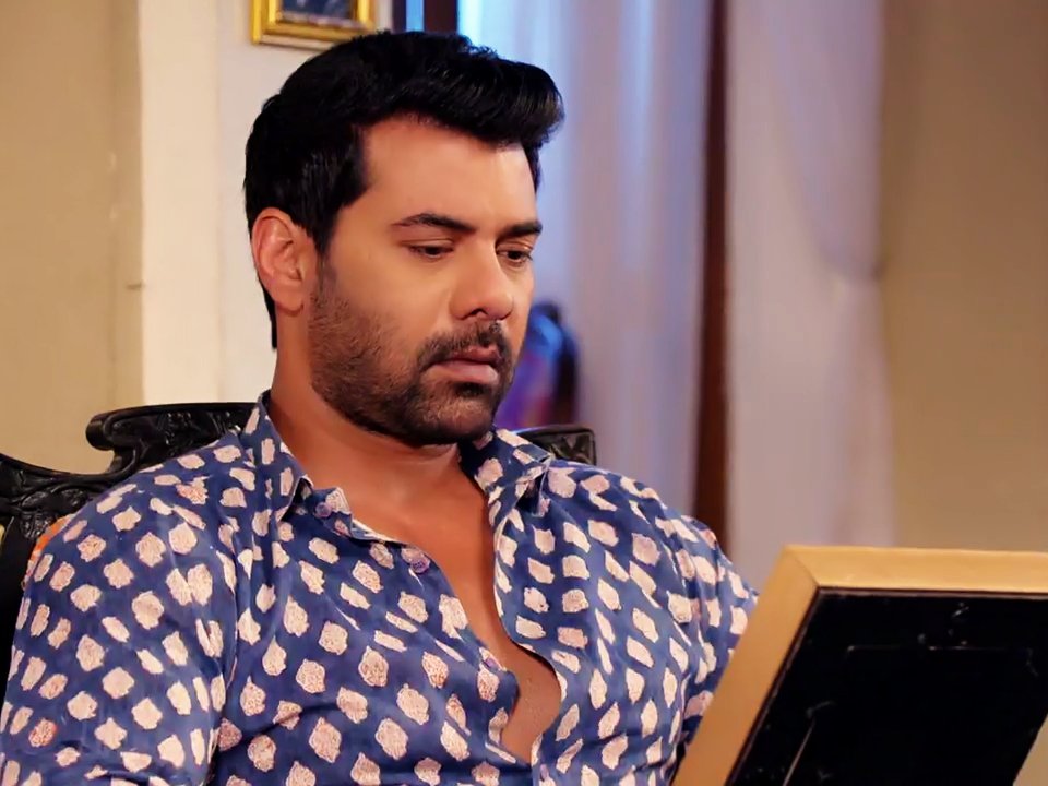 Andrasabe's tweet photo. #ep106 #ShabirAhluwalia #RadhaMohan #MohanTrivedi https://t.co/aTAceREerg