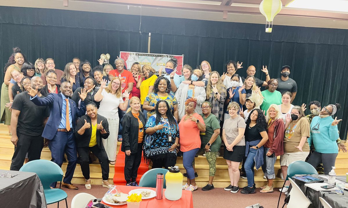 purposepushers's tweet photo. The mission continues... 💪🏿 We are inspiring schools with a purpose! Shout out to the dynamic leadership at Ingleside ES! Today's focus: "Teaching with a Purpose and Overcoming Burnout!" #OnPurpose Thank you to all the amazing educators! https://t.co/dARnaijMr6