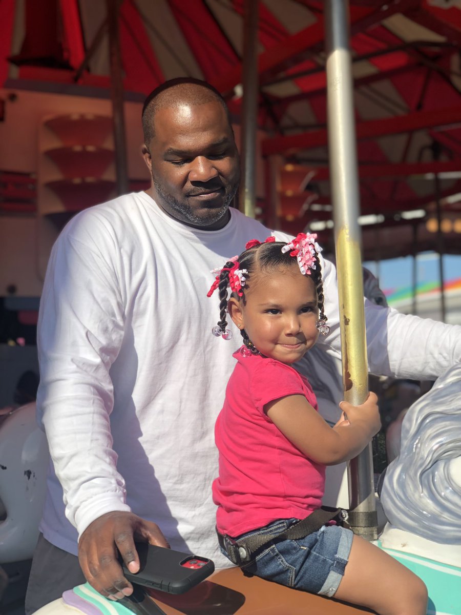 Octavia Davis tweet media