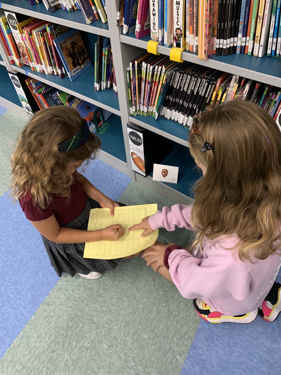 MrsBerlatsky's tweet photo. #LostInTheLibrary Media Center Scavenger Hunt #PeaceLoveLiteracy #LoveMyLibraryPBCSD #VerdeK8 https://t.co/LVWE6GQhKh