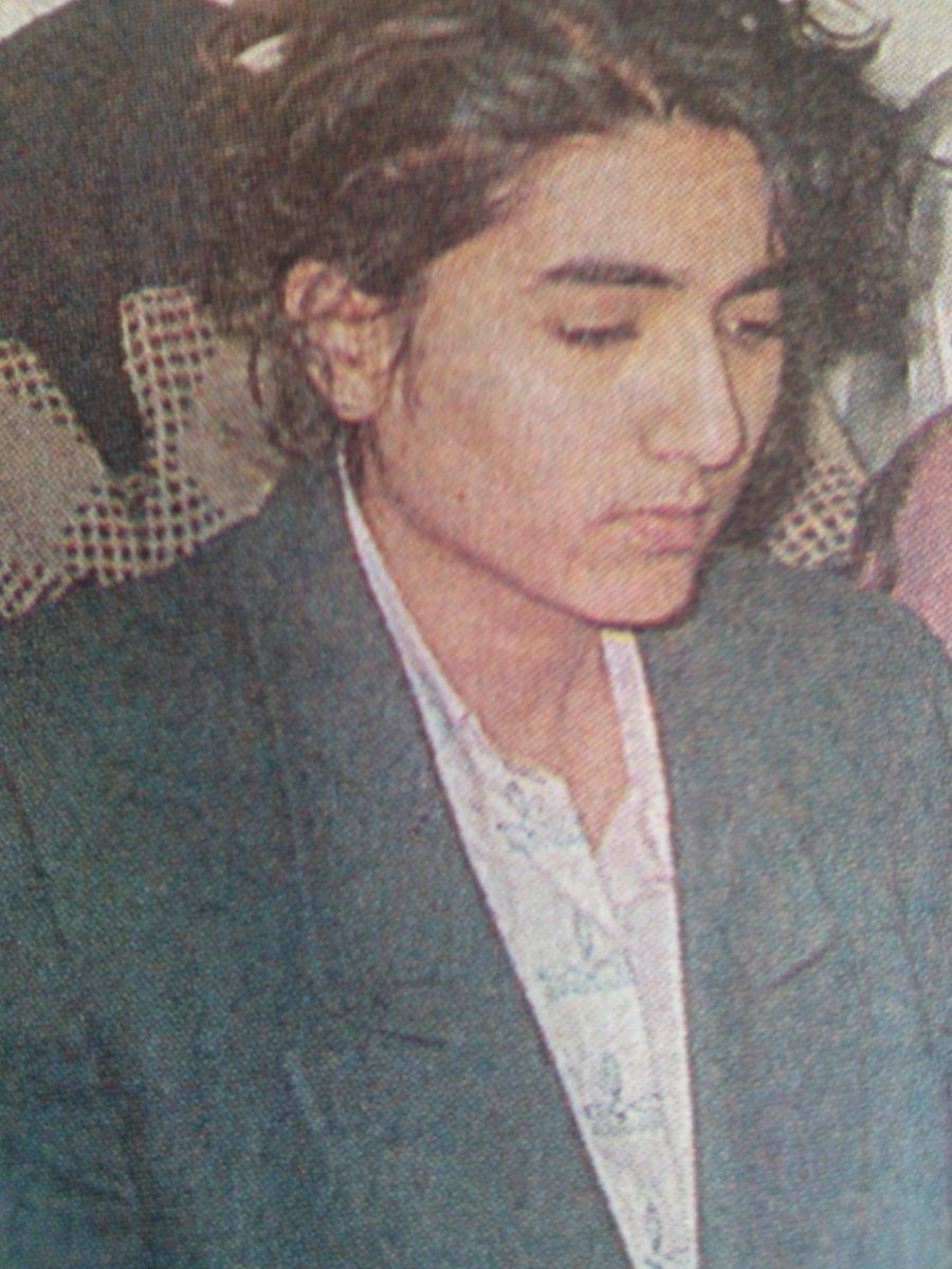 Betül Cici 1997 de Güney'de örgüt tarafından infaz edilip dağın birine gömüldü. Ailesi 25 yıldır mezarını arıyor, kemiklerini bulsalar sevinecekler. Dün bilmiyordunuz bugün öğrendiniz, yapın bakalım o hümanist paylaşımlarınızı da görelim. #Betülcicininmezarıerede