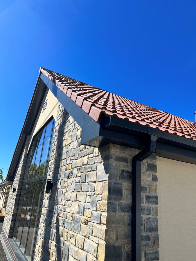 ArchitectsDF's tweet photo. .@marleyalutec was recently specified by Robinson Clark Ltd, to supply aluminium guttering downpipes, soffit &amp; fascia, for a new church hall in Tweentown, Cheddar. Read more here: https://t.co/MvcUO27JeL https://t.co/jX7R8XFsUX