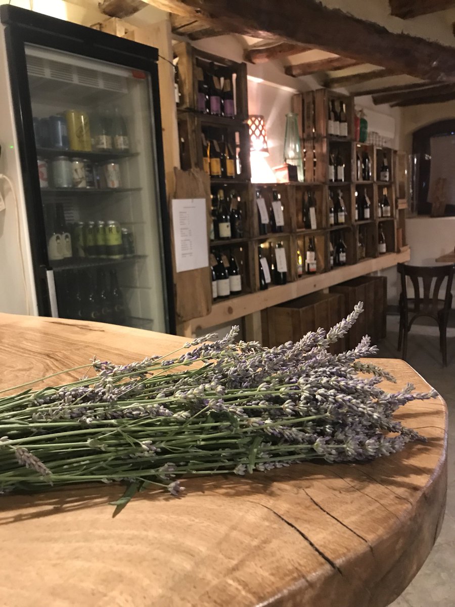 EMPRENEDORS 📢

En Lluc TRASPASSA un restaurant, per canvi de projecte i localització. Està a Montardit de Baix (Pallars Sobirà) a 3 km de Sort.
Està en funcionament i equipat, a punt per treballar. 
⬇️⬇️