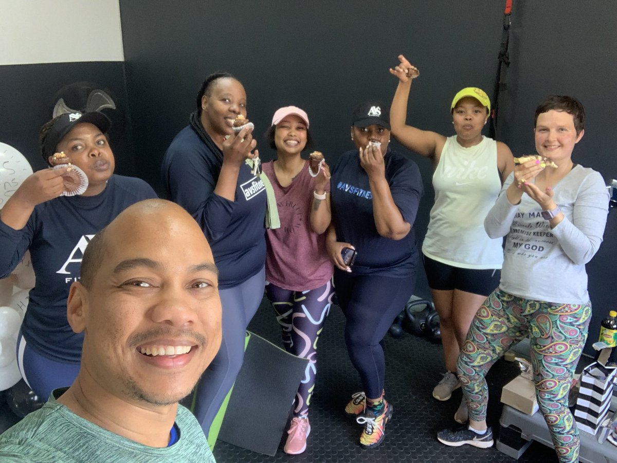 audas_vanschoor's tweet photo. SOME SHOTS FOR AUGUST INSIDE THE #AvsfunctionalStudio π
SPRING INTO SHAPE
#TeamAvs #AvsFitness #Avsgear #Motivation #NeverGiveUp #FetchYourBody2022 #AwesomeAugust #Consistency https://t.co/C53pG0khLx