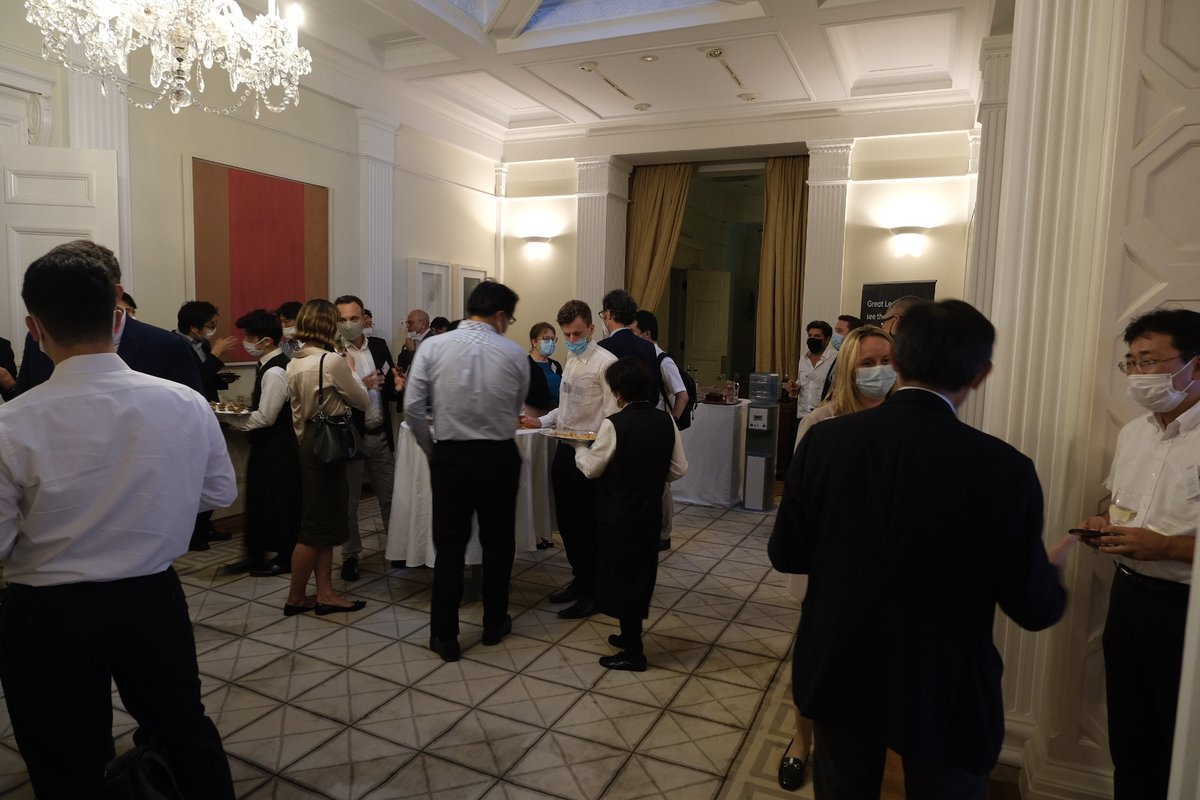 IUK_London's tweet photo. On day one our @innovateuk #BatteryTechGBIP delegation attended the British Embassy Tokyo for a welcome presentation, market insights and meet Toshiba executives. Day two expanded their knowledge meeting with @HitachiGlobal and @PJP_Eye_LTD, followed by pitching sessions. https://t.co/f3LPK8GABU