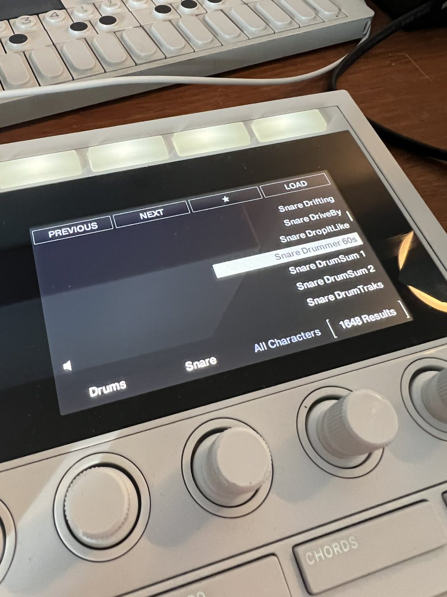 dyvnbeats's tweet photo. how can i have 1648 snare samples on my maschine and yet none of them seem to work for this beat https://t.co/IapZkNTzxH