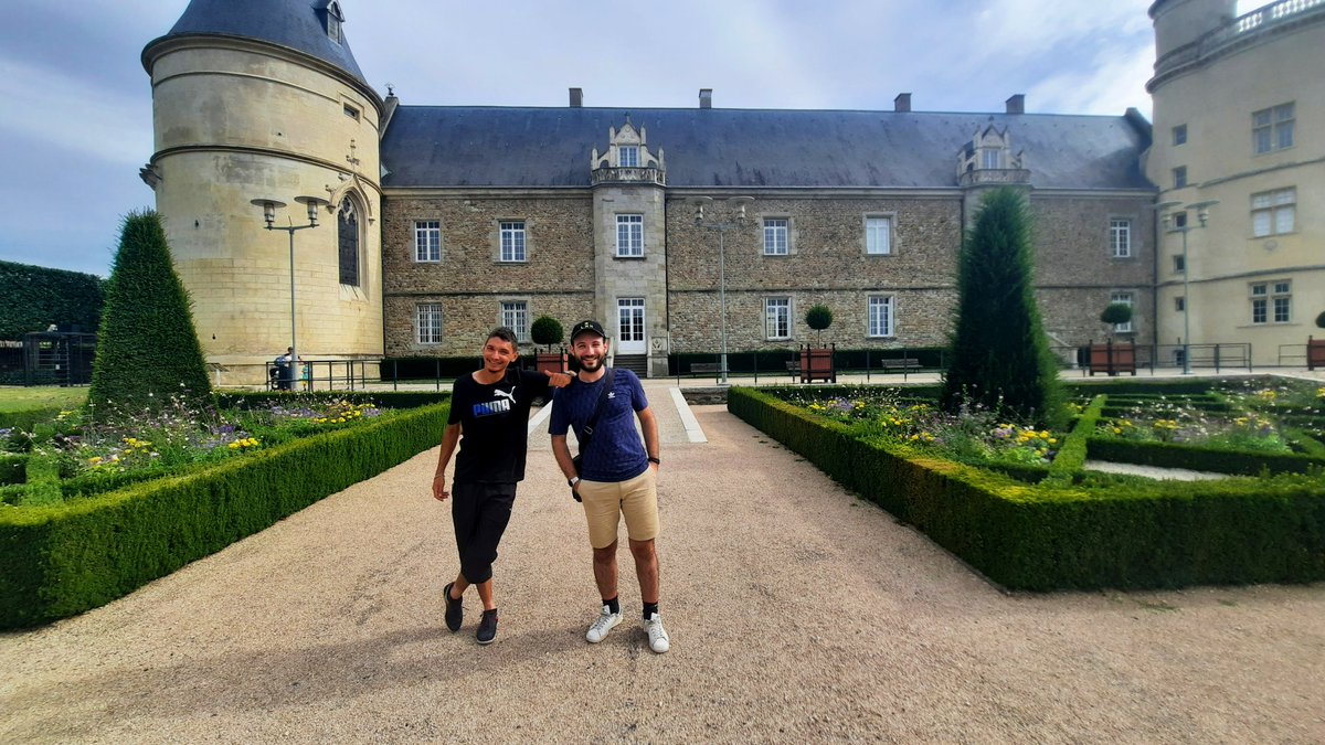 RomainC7's tweet photo. Avec le frère Yannis 😃 Malheureusement, et heureusement aussi, une pure amitié, rarement on la construit. 13 ans que ça dure ✌️ #BackToSummer2022 #AndrézieuxBouthéon #Loire https://t.co/XkJlfHeWme