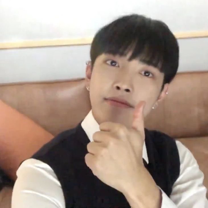 softjoongpics's tweet photo. https://t.co/lC4ltrVzm5