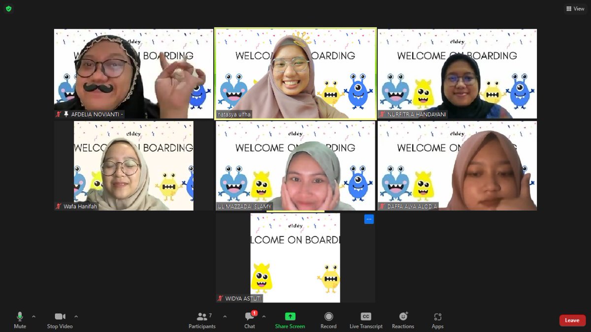 eldeyofc's tweet photo. Malem Edels, hari ini Eldey punya Elmin baru yeayyyyy 🥳🎉🫶🏼
Minta do'anya biar Elmin barunya pada betah xixi 🥹 https://t.co/B1KT5PtqCC