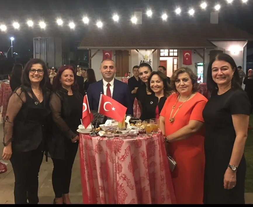 Uşak Valimiz Sayın Turan  ERGÜN'ün himayelerinde gerçekleşen 30 Ağustos Zafer Bayramımızın 100. yıl dönümü resepsiyonuna katıldık.
#30AğustosZaferBayramı
<a href="/drturanergun/">Dr. Turan ERGÜN</a>
<a href="/mehmetaltay64/">Mehmet Altay</a>
<a href="/ismailgunes64/">İsmail Güneş</a>
<a href="/TC_UsakValiligi/">Uşak Valiliği</a> 
<a href="/banazkaymakam/">T.C. Banaz Kaymakamlığı</a>
 – Uşak Nüfus Müdürlüğü adlı yerde