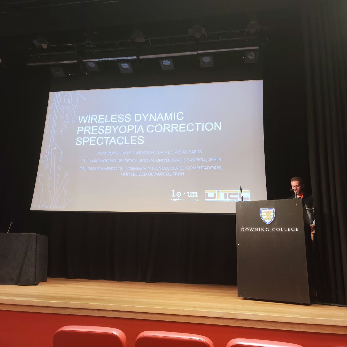 mompes's tweet photo. I hope you enjoyed my talk at @VPOptics. It was great to participate in this meeting! https://t.co/WslVSjnqmS