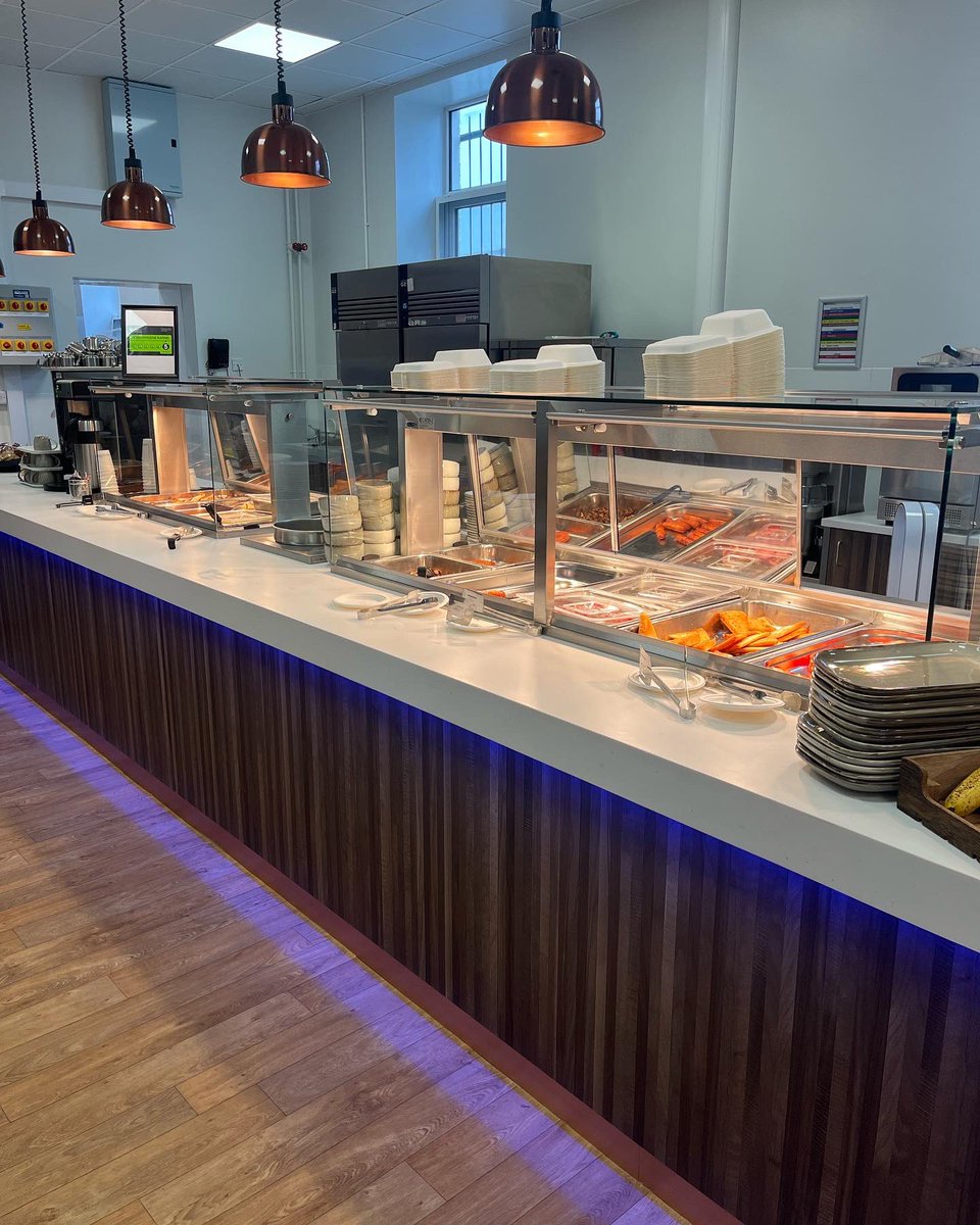 cater2equipment's tweet photo. 💜 Fantastic project handover at Braid Valley Hospital Ballymena!
This was a full refurb of the restaurant and dining area incorporating a new bespoke counter, display units , cook-line and refrigeration.
#cater2 #electroluxprofessional #counterline #nhs #cateringequipment https://t.co/erD4b8hLKs
