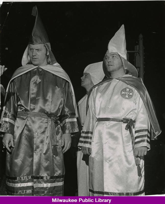 IsaacRowlett's tweet image. 56 years ago this week, the Ku Klux Klan marched openly in Milwaukee &amp;amp; Wauwatosa to defend the Eagles Club’s (now the Rave) “Whites Only” policy.