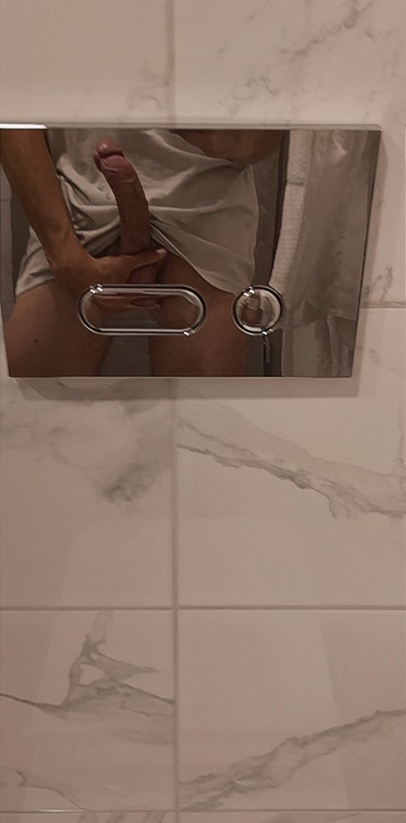 _Lukexoxo_'s tweet photo. 🍆💜 https://t.co/FaPnrM1GyG