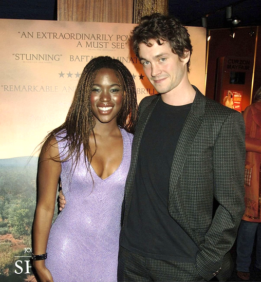 anselmo_art's tweet photo. This is what the babies looked like at the UK premiere on 30 March 2006 at the Curzon Mayfair in London 😏🤩
#HughDancy #ShootingDogs #fannibals https://t.co/v2o2HMnClO