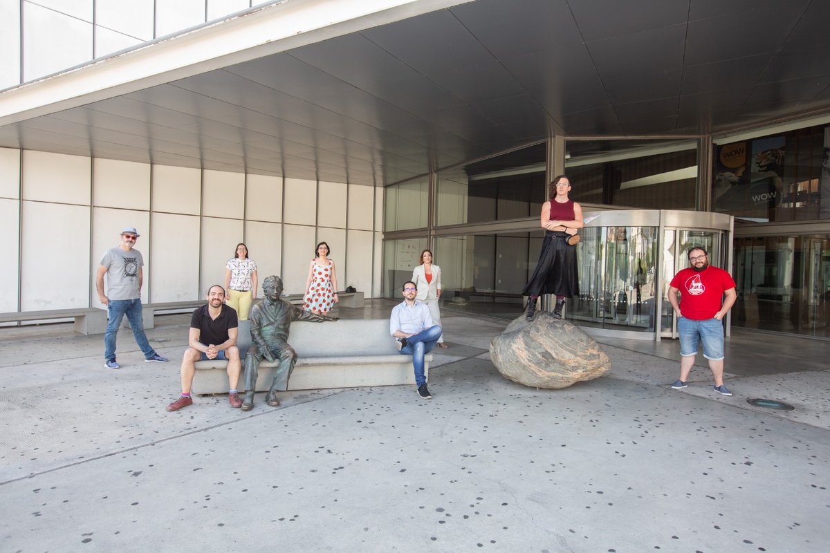 Queríamos hacer un <a href="/el_radioscopio/">El Radioscopio</a> sobre mujer en la Prehistoria, y entonces conocí a <a href="/ArqueoInquieta/">marga sanchez romero</a>. Flechazo. Unos años después hemos compartido otras muchas cosas bonitas que hacen de #Granada y <a href="/UGRdivulga/">UGRdivulga</a> foco de divulgación. Pero lo mejor: que es mi amiga.💕
¡Feliz cumple!