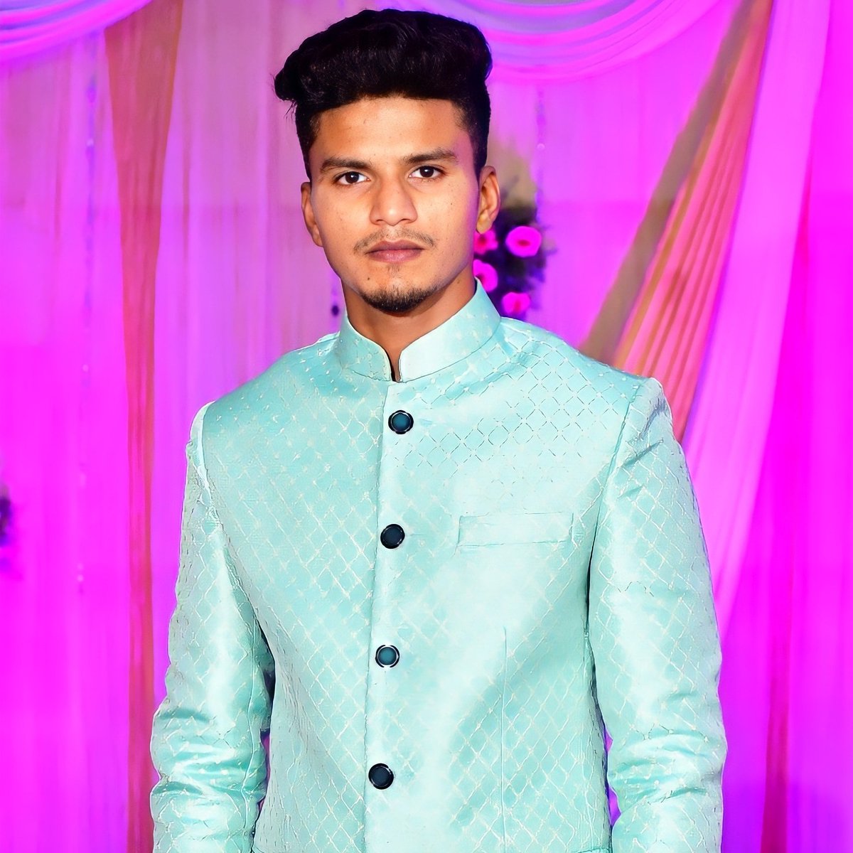 legend_riyaz_01's tweet photo. #NewProfilePic https://t.co/9ibFNYIWE1