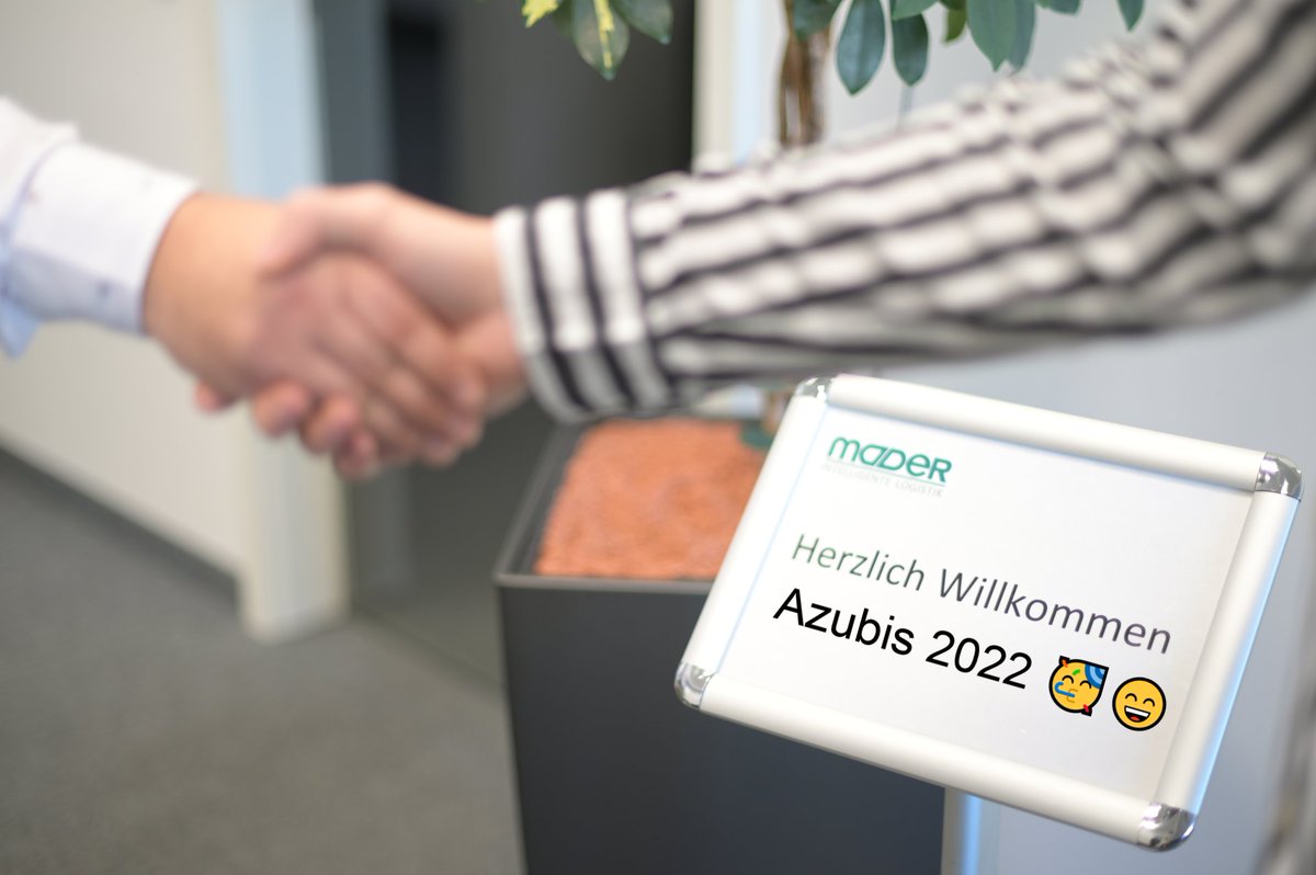 MaderLogistik's tweet photo. #Ausbildung2022 🙋‍♀️🙋 

Wir dürfen mit Stolz insgesamt 6 neue #Azubis in den Bereichen Büro, IT und Lager begrüßen und wünschen ihnen einen guten Start in ihre Ausbildung! 🥳😄

Wir freuen uns auf euch! 😊 #madermomet #happy #day #letsgo #staytuned #proud #maderlogistik #team
#job https://t.co/MvJzIRatWX